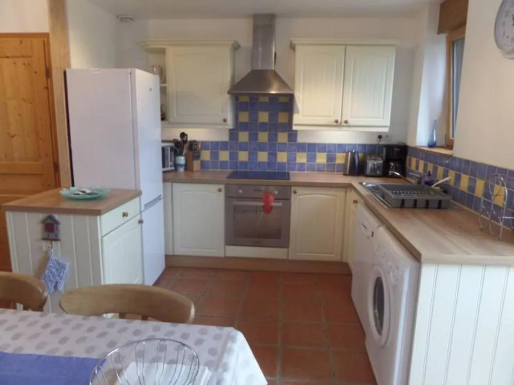 Keranmeriet B Near Pont Aven, Concarneau, Beaches 15Km Melgven Holiday home